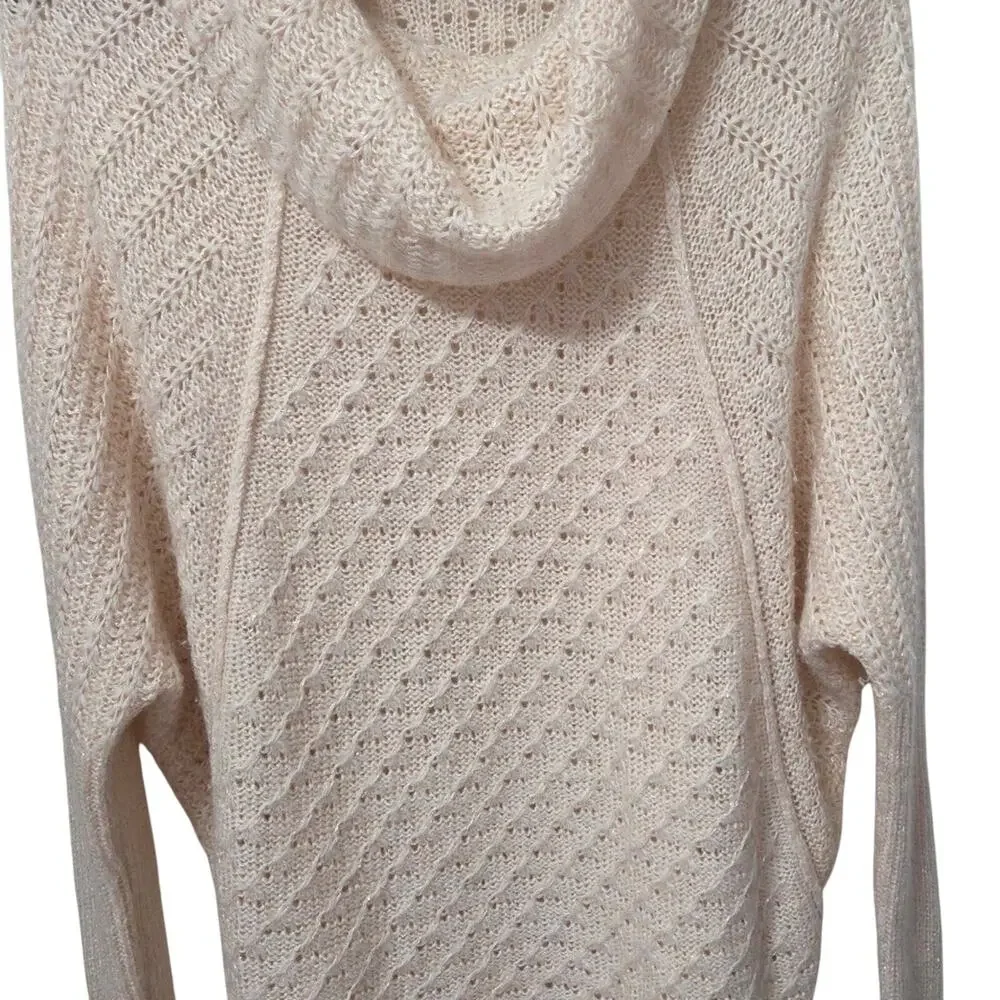 Apt. 9 woman's pink cowl neck sweater size M.